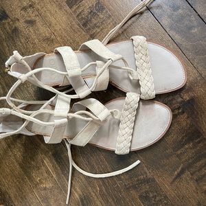 Summer sandal with fun straps!